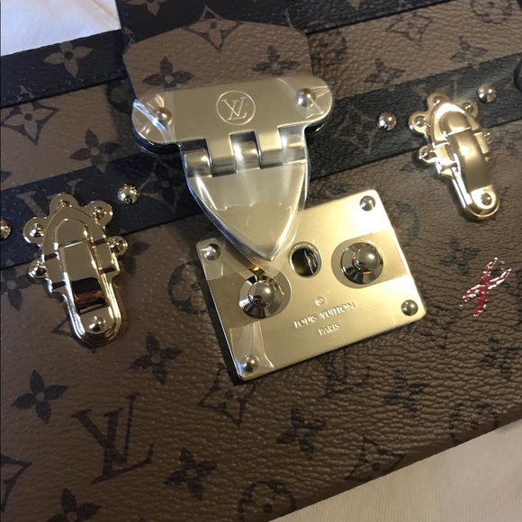 BNIB Louis Vuitton Petit Malle - Reverse Monogram. - Picture 3 of 8